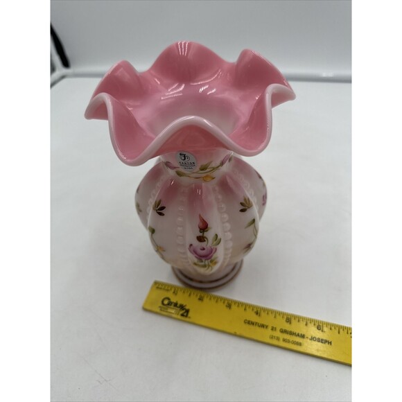 Fenton Pink Art Glass Vase - Picture 8 of 8